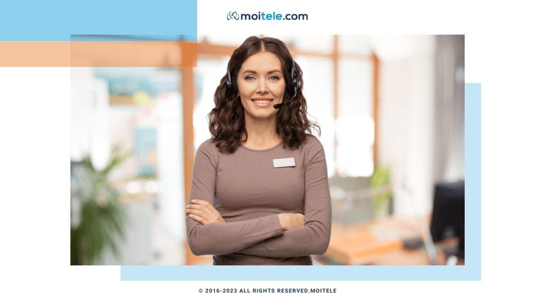 Woman crossing her arms and smiling